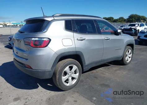 2019 Jeep Compass Latitude 4X4 из США, поврежденный, VIN 3C4NJDBB2KT696813